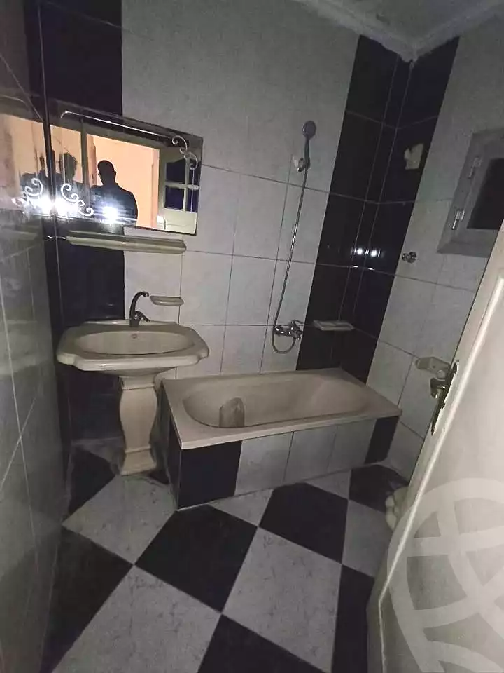 https://aqarmap.com.eg/ar/listing/7185826-for-rent-alexandria-sydy-bshr-sydy-bshr-bhry-gamal-abd-el-nasir-st