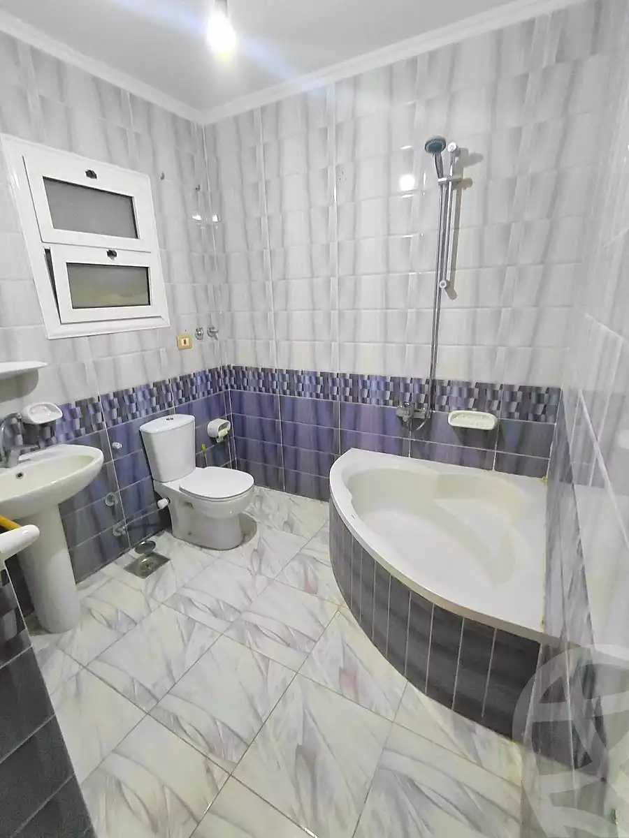 https://aqarmap.com.eg/en/listing/7186071-for-sale-alexandria-sydy-bshr-sydy-bshr-bhry-khalil-hamada-st