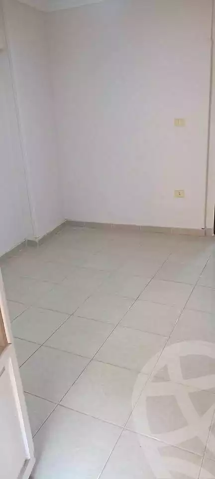 https://aqarmap.com.eg/ar/listing/7186140-for-sale-alexandria-sydy-bshr-sydy-bshr-bhry-gamal-abd-el-nasir-st