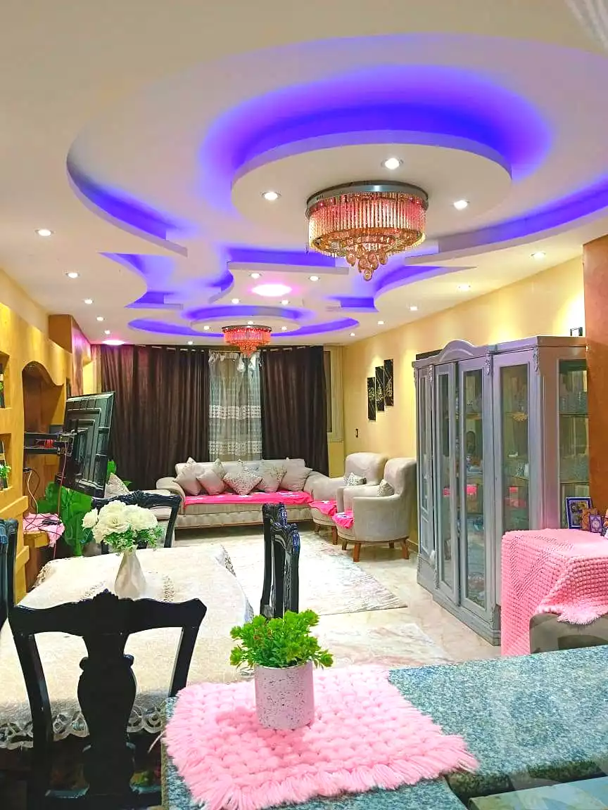 https://aqarmap.com.eg/en/listing/7186145-for-sale-cairo-helwan-hadayek-helwan-nile-corniche-st