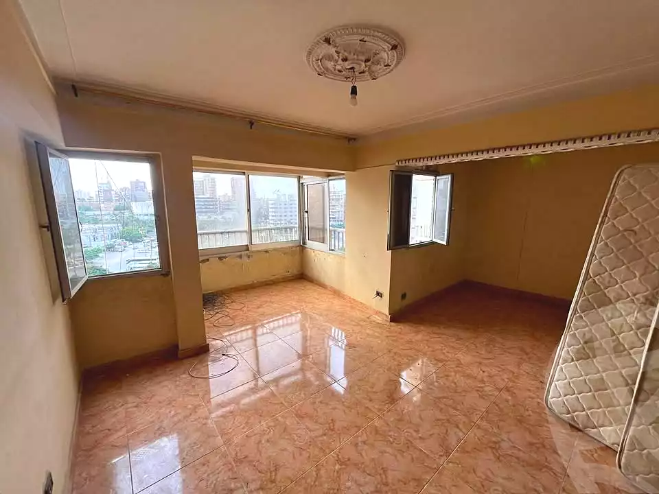 https://aqarmap.com.eg/en/listing/7186326-for-rent-alexandria-moharram-bey
