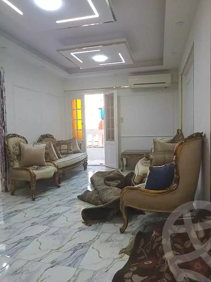 https://aqarmap.com.eg/ar/listing/7186363-for-sale-alexandria-miami-shr-jml-bd-lnsr