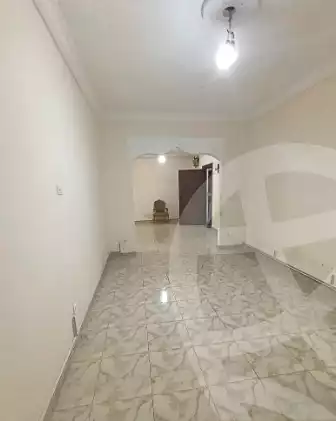 https://aqarmap.com.eg/ar/listing/7187122-for-sale-alexandria-smouha-tout-ankh-amoun-st