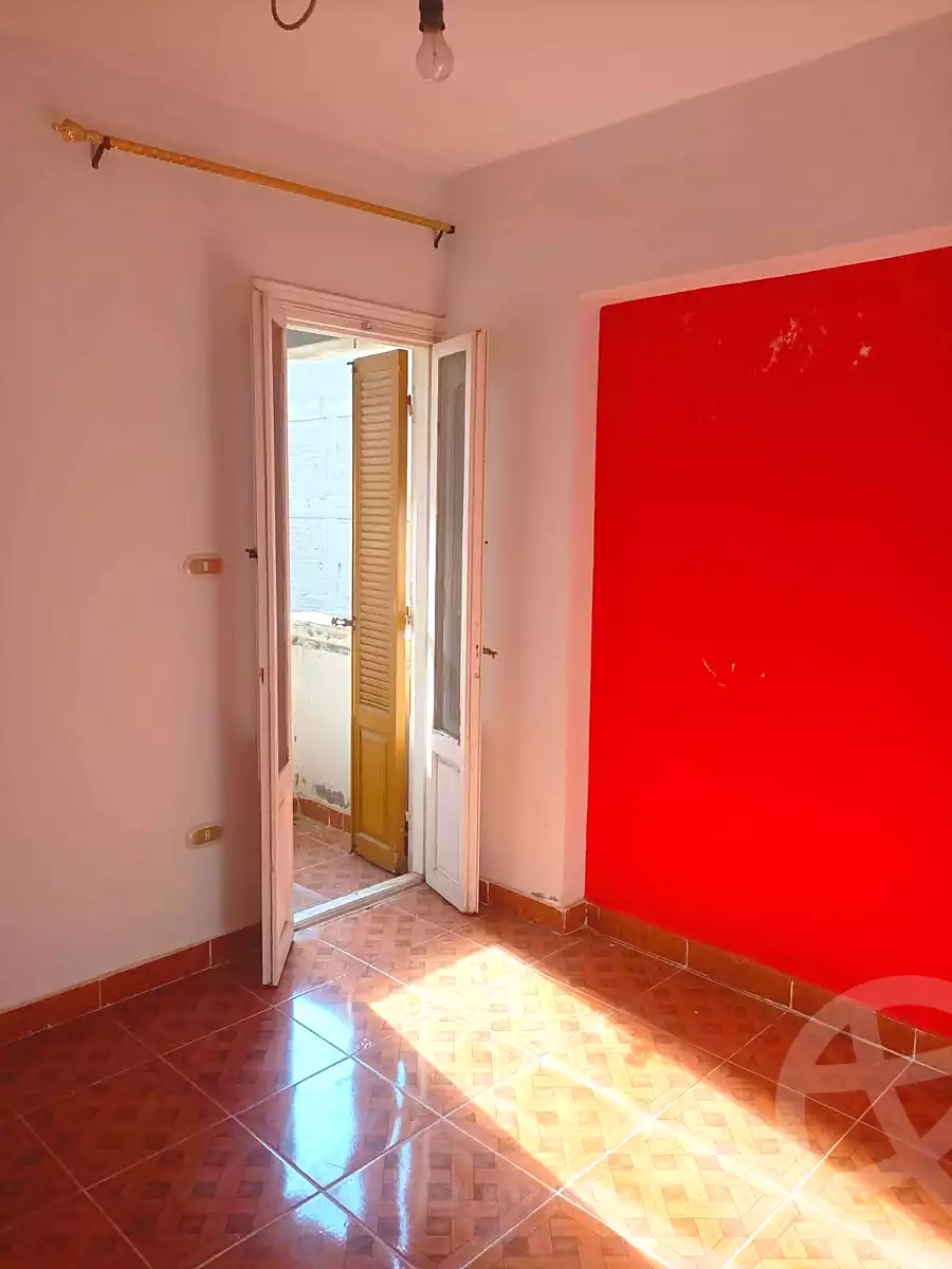 https://aqarmap.com.eg/ar/listing/7187254-for-sale-alexandria-al-agamy-el-hanouvel-al-haded-we-al-soulb-st