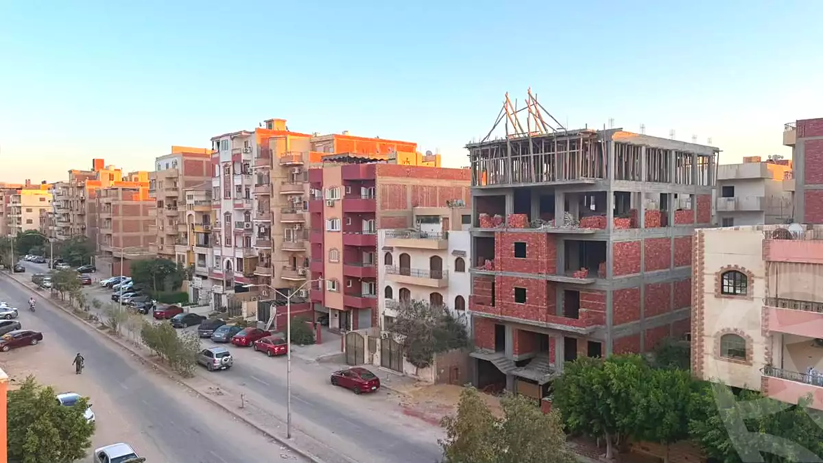 https://aqarmap.com.eg/ar/listing/7187305-for-sale-cairo-6th-of-october-el-ahyaa-neighborhood-4th-writers-union-rd