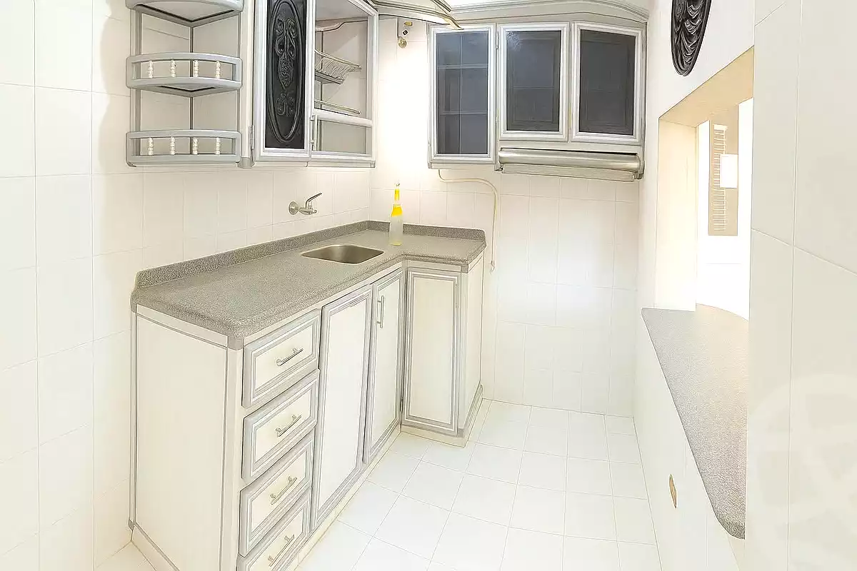 https://aqarmap.com.eg/ar/listing/7187442-for-sale-alexandria-al-agamy-el-hanouvel-el-kholafaa-el-rashdeen-st