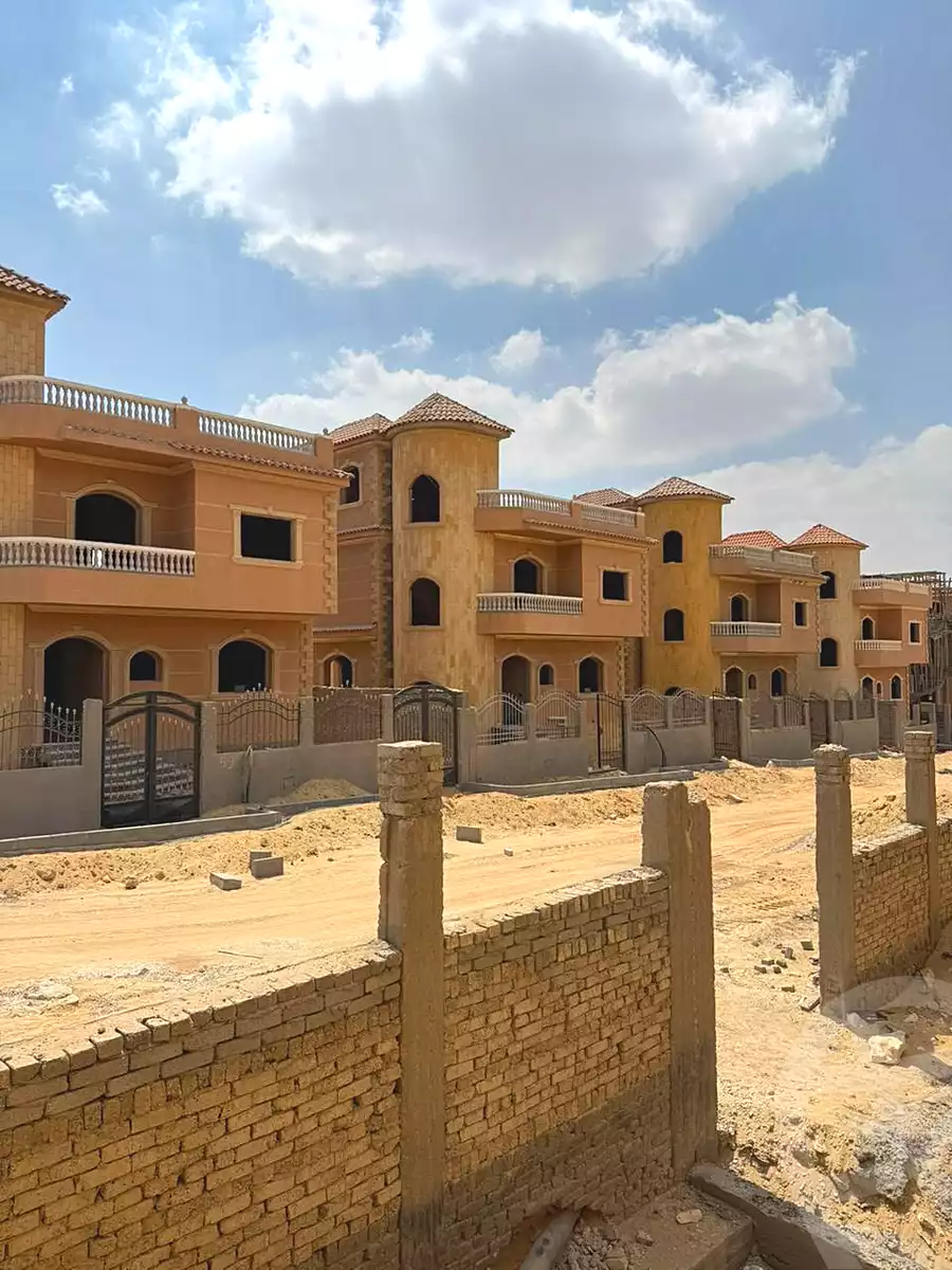 https://aqarmap.com.eg/ar/listing/7187569-for-sale-cairo-6th-of-october-compounds-media-village
