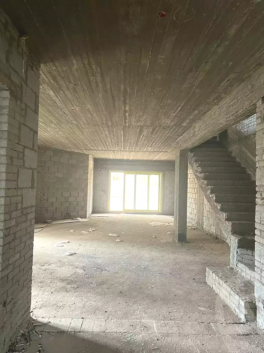 https://aqarmap.com.eg/en/listing/7187710-for-sale-cairo-new-cairo-compounds-mountain-view-hyde-park