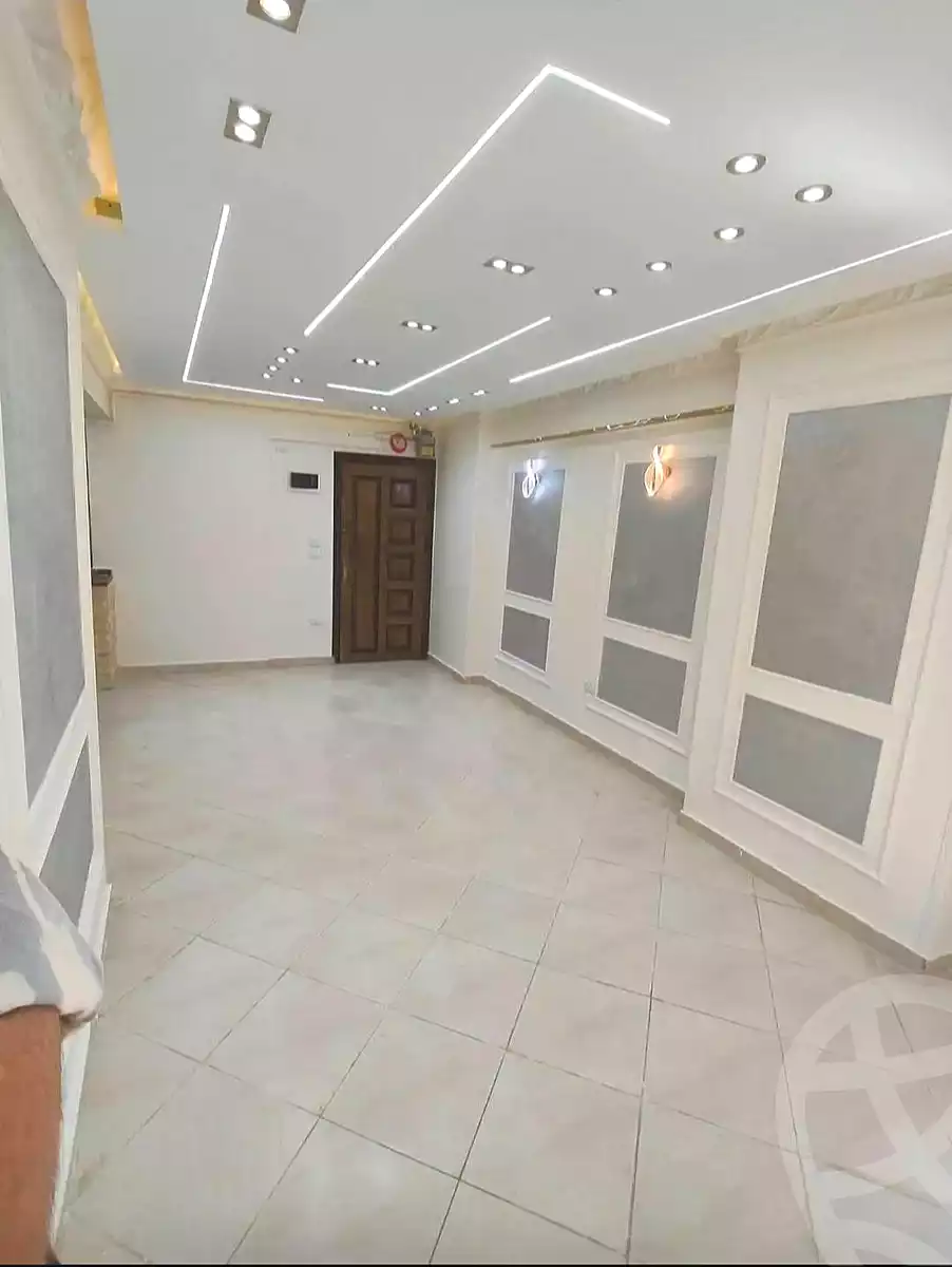 https://aqarmap.com.eg/ar/listing/7187743-for-sale-alexandria-el-asafra-l-sfr-bhry
