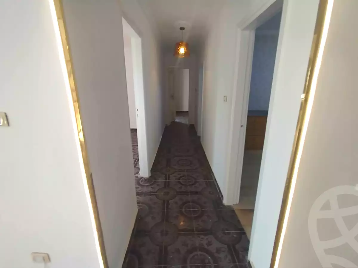 https://aqarmap.com.eg/en/listing/7188211-for-sale-alexandria-al-agamy-el-hanouvel