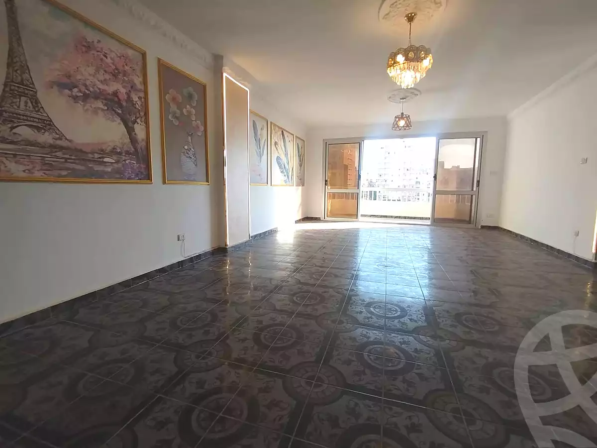 https://aqarmap.com.eg/en/listing/7188211-for-sale-alexandria-al-agamy-el-hanouvel