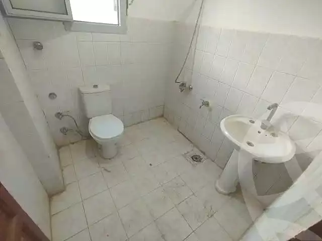 https://aqarmap.com.eg/en/listing/7188391-for-sale-alexandria-al-agamy-el-hanouvel