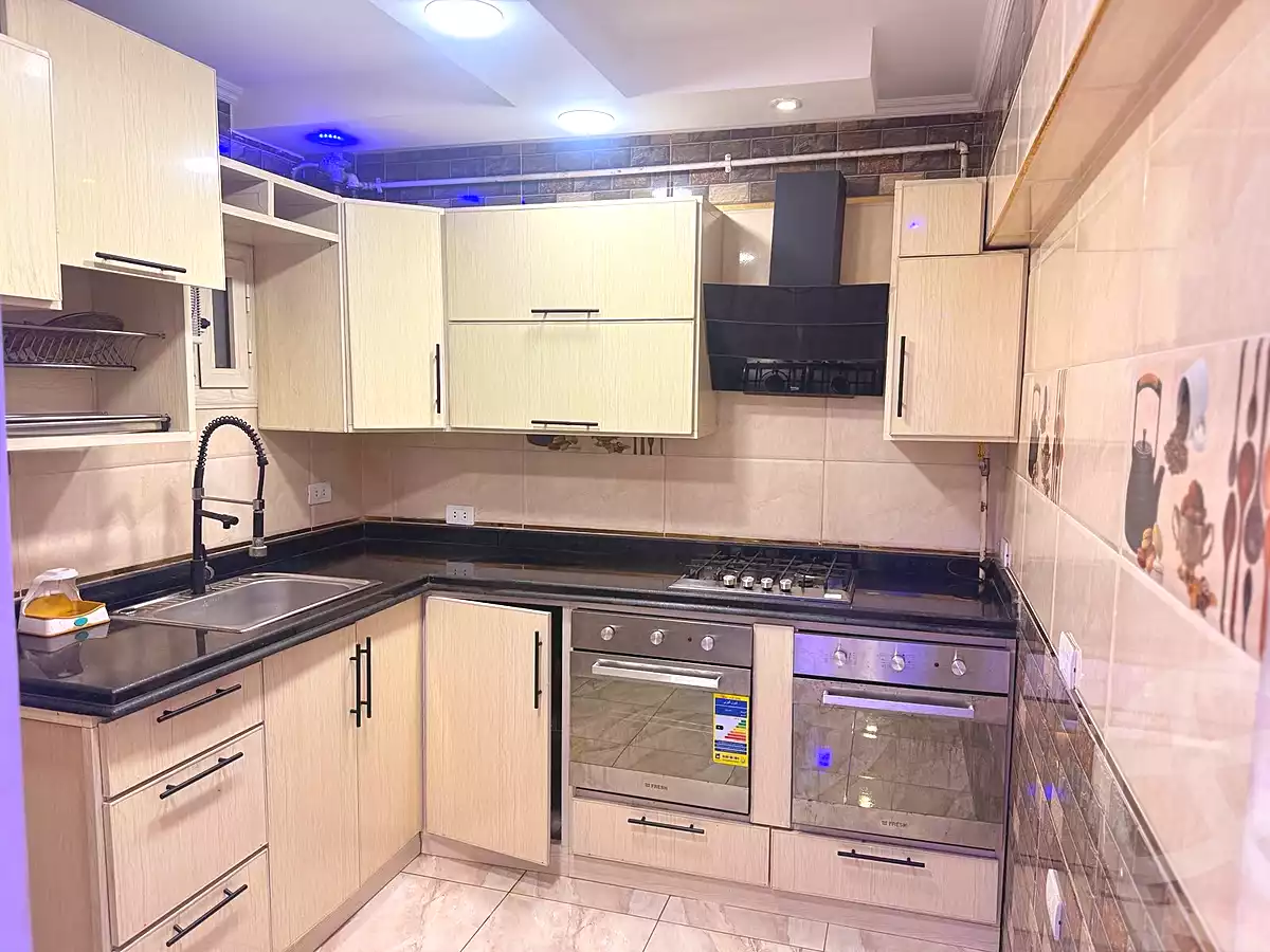 https://aqarmap.com.eg/ar/listing/7188525-for-sale-alexandria-sydy-bshr-sydy-bshr-bhry-shr-khld-bn-lwlyd
