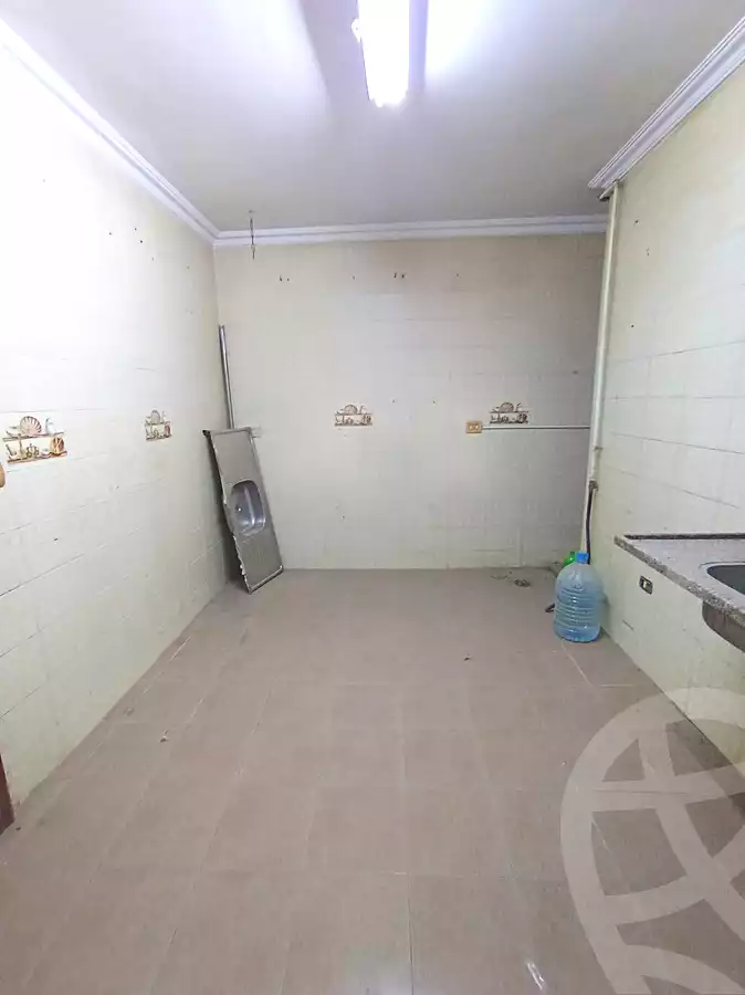 https://aqarmap.com.eg/ar/listing/7188903-for-rent-cairo-helwan-mostafa-fahmy-st