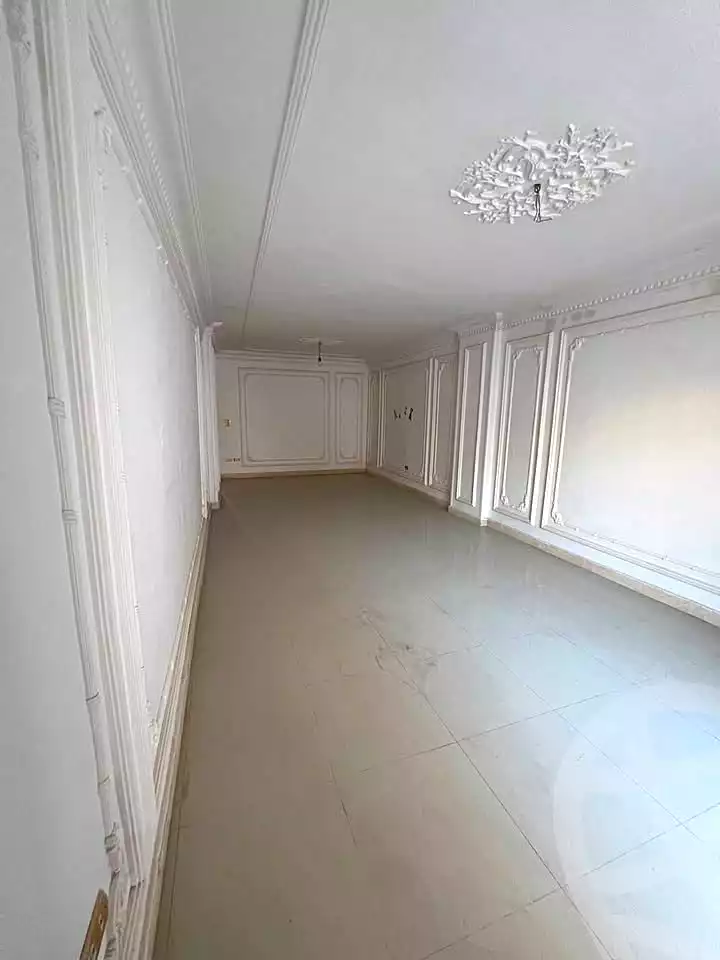 https://aqarmap.com.eg/en/listing/7188985-for-sale-alexandria-ganaklis-shr-mrtdy-bsh