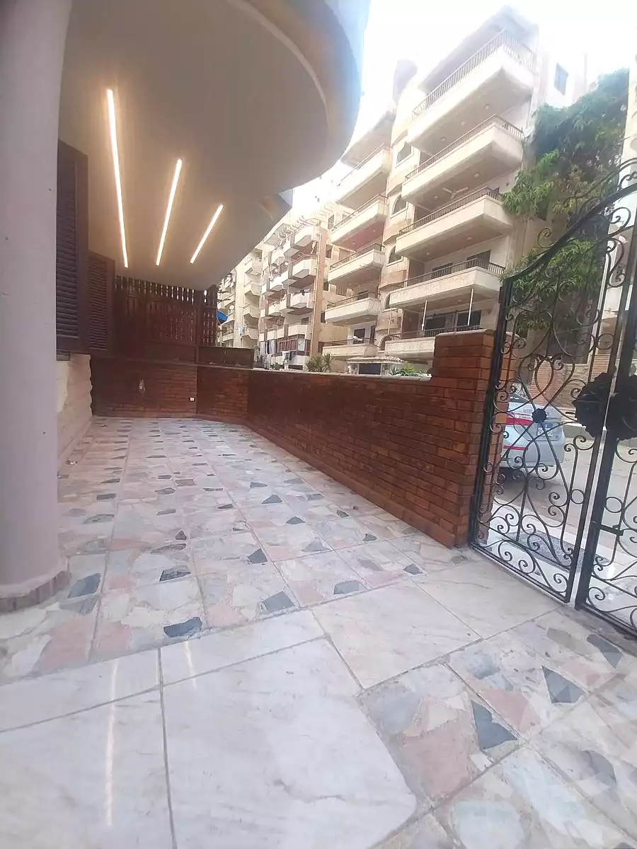 https://aqarmap.com.eg/en/listing/7189096-for-sale-alexandria-al-agamy