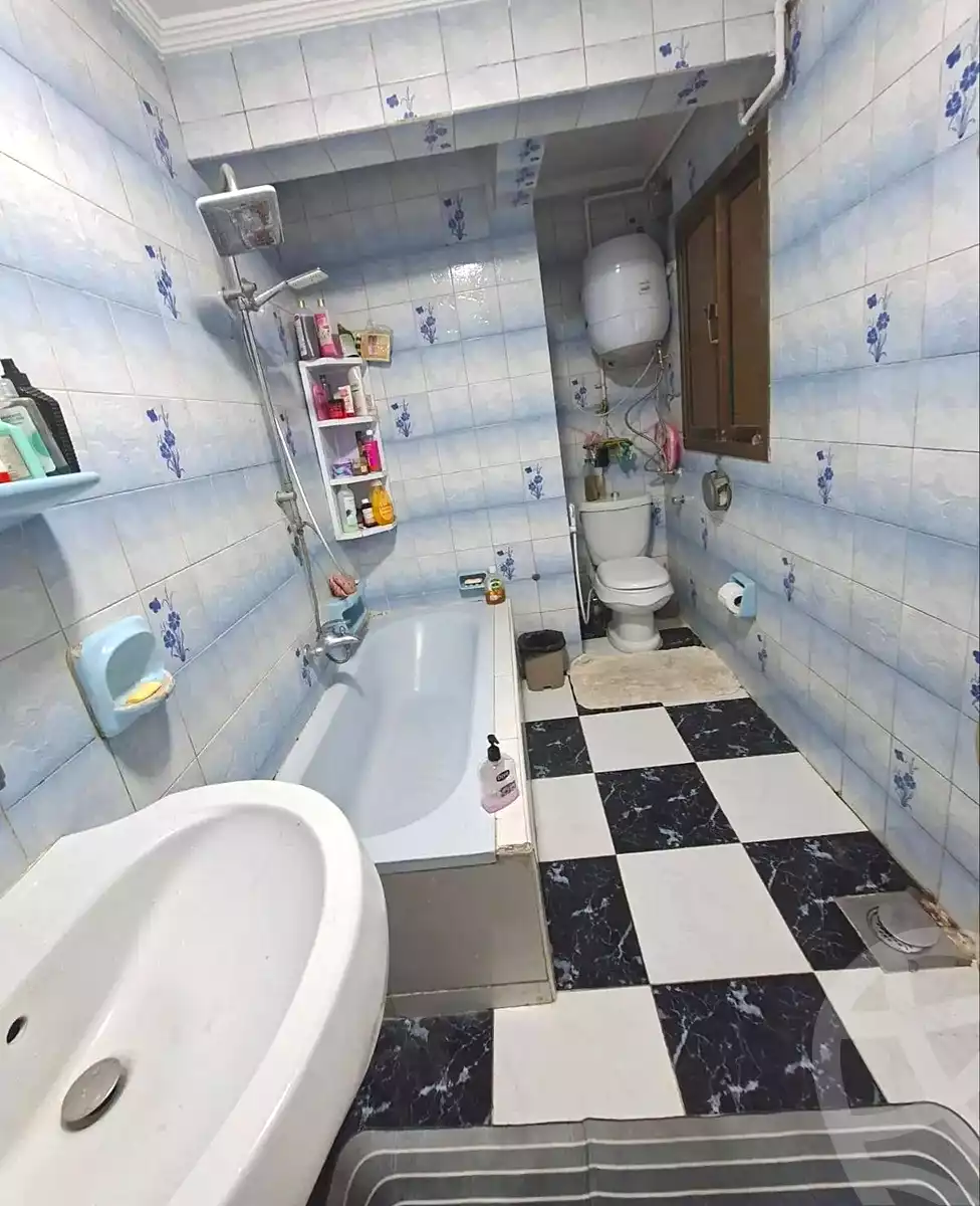 https://aqarmap.com.eg/ar/listing/7189367-for-sale-alexandria-sydy-bshr-sydy-bshr-bhry-gamal-abd-el-nasir-st