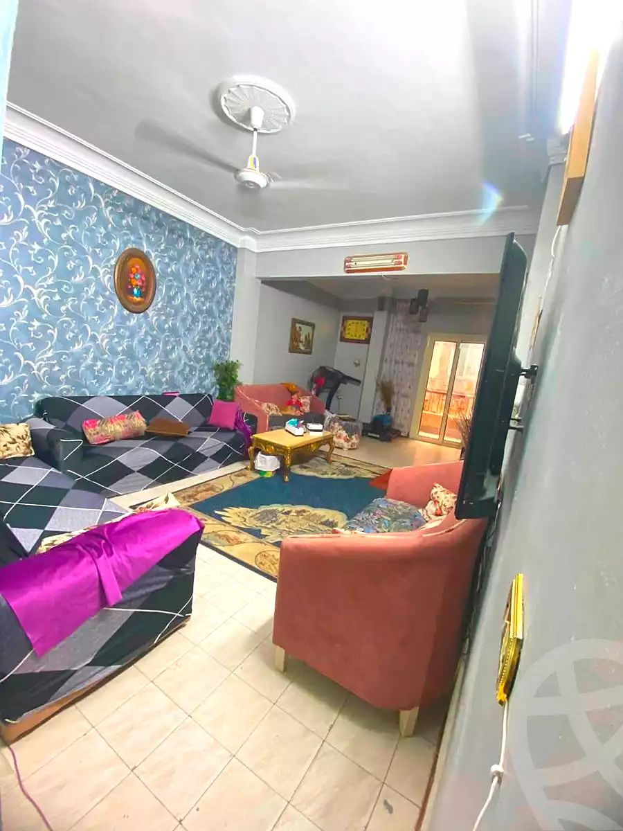 https://aqarmap.com.eg/en/listing/7189924-for-sale-cairo-el-haram-shareaa-khatem-el-morsalen