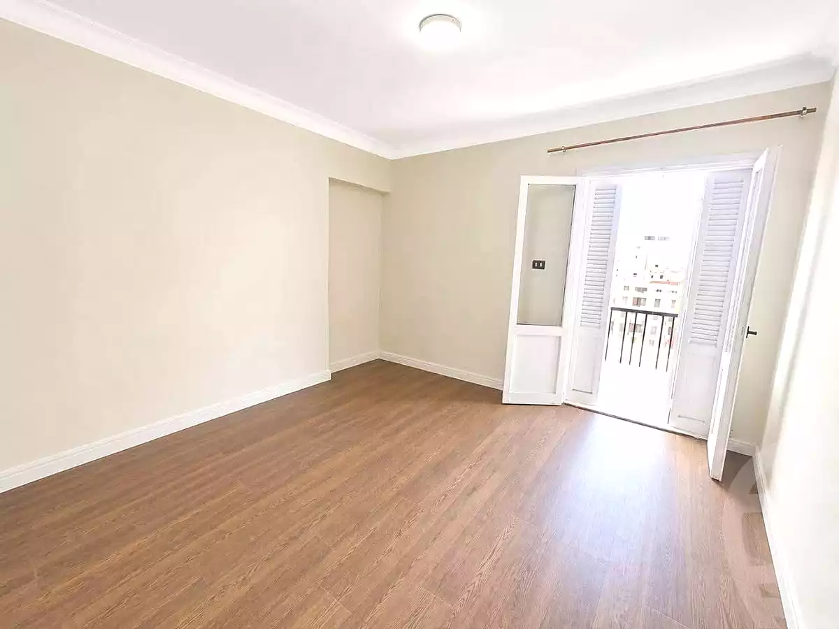https://aqarmap.com.eg/ar/listing/7189933-for-sale-alexandria-bolekly-abou-quer-st