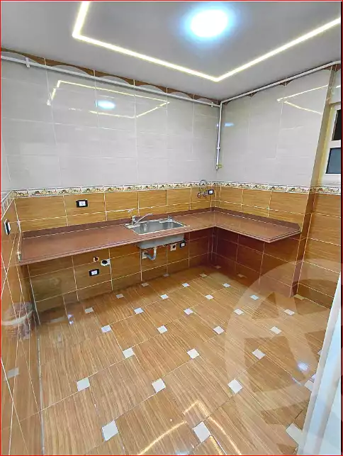 https://aqarmap.com.eg/ar/listing/7190063-for-sale-alexandria-sydy-bshr-sydy-bshr-bhry-shr-lsg-mhmd-bd-lslm