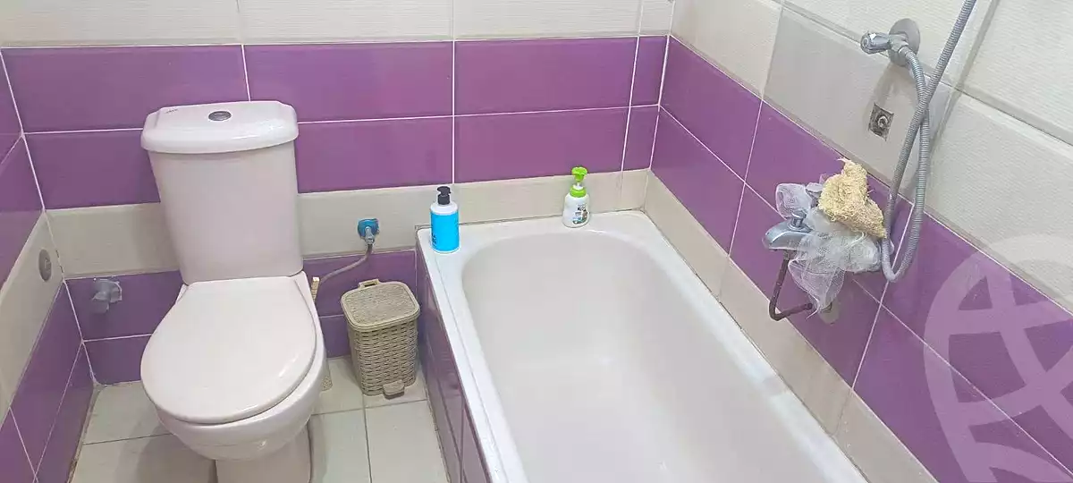 https://aqarmap.com.eg/ar/listing/7190314-for-sale-cairo-helwan-hadayek-helwan-nile-corniche-st