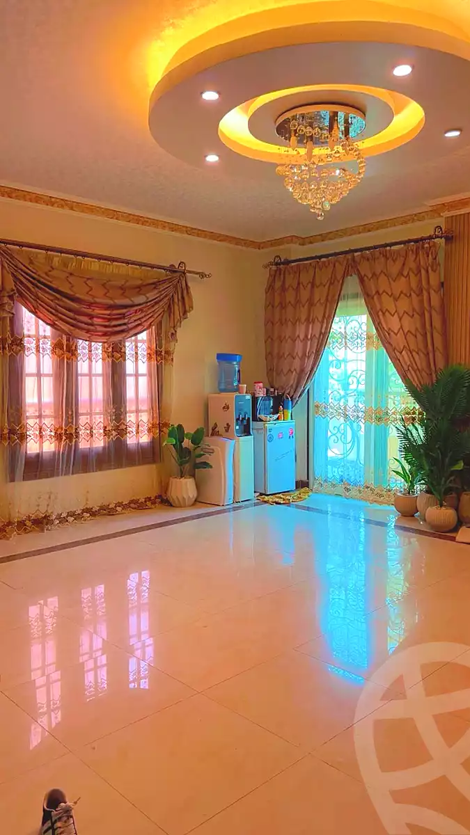 https://aqarmap.com.eg/en/listing/7190473-for-sale-cairo-new-cairo-compounds-kmbwnd-lnkhyl