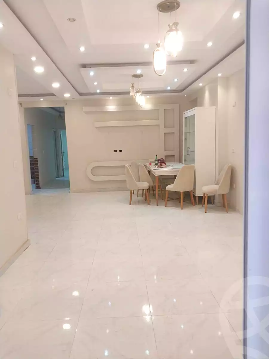 https://aqarmap.com.eg/en/listing/7190545-for-sale-cairo-helwan-hadayek-helwan-nile-corniche-st