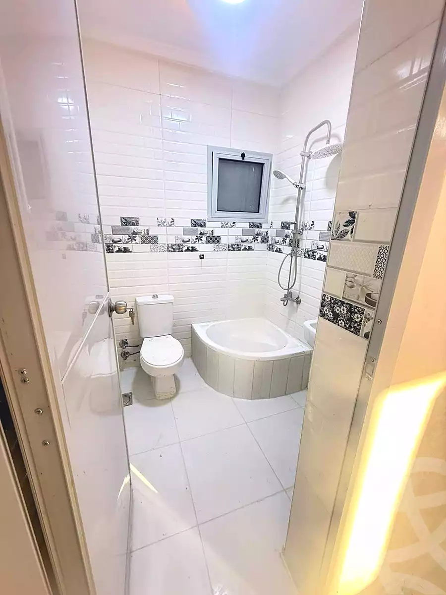 https://aqarmap.com.eg/en/listing/7190656-for-sale-alexandria-lsywf-el-falki