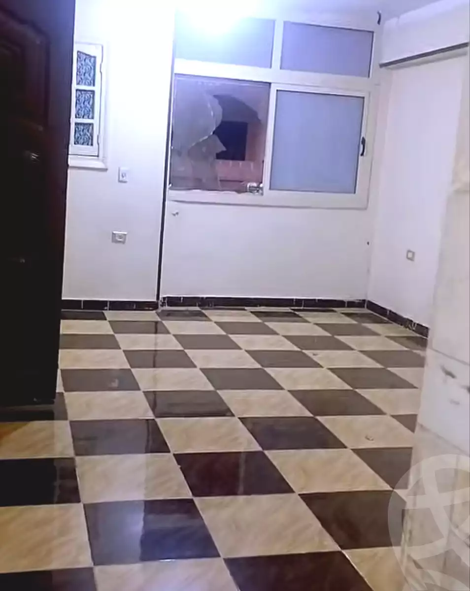 https://aqarmap.com.eg/ar/listing/7190785-for-sale-cairo-ain-shams-ain-shams-el-sharkia-el-zahraa-st
