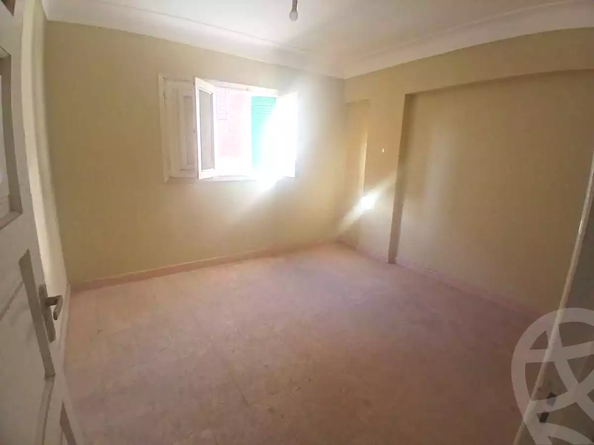 https://aqarmap.com.eg/ar/listing/7190811-for-sale-alexandria-al-agamy-lbytsh-el-hay-st