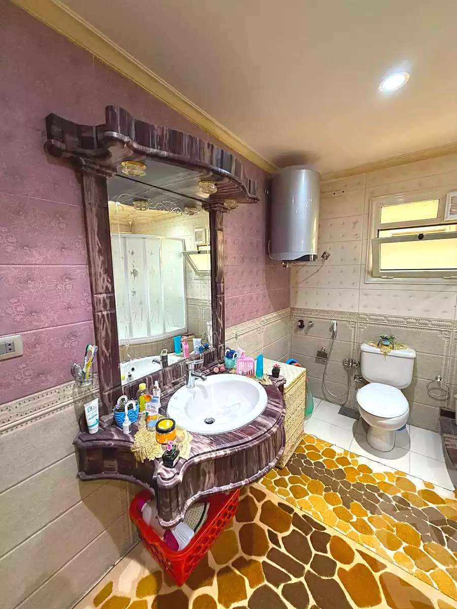 https://aqarmap.com.eg/ar/listing/7190826-for-sale-alexandria-al-agamy-lbytsh-al-kaada-st