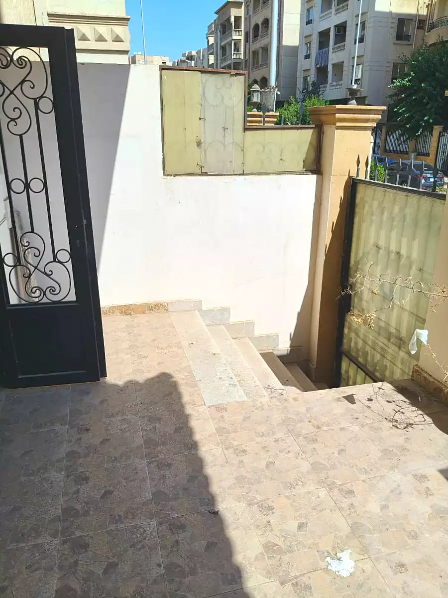 https://aqarmap.com.eg/ar/listing/7190970-for-sale-cairo-new-cairo-el-banafsg-el-banafsag-omarat-al-gabri-st