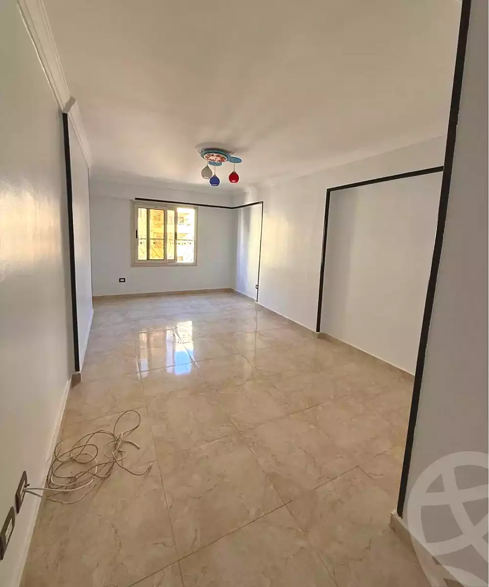 https://aqarmap.com.eg/en/listing/7191234-for-sale-alexandria-el-mandara-shr-jml-bd-lnsr