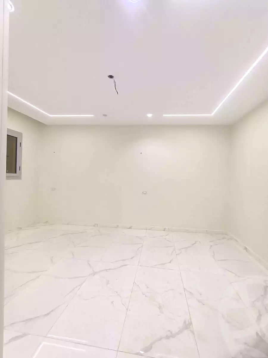 https://aqarmap.com.eg/ar/listing/7191416-for-sale-alexandria-al-agamy-bw-ywsf