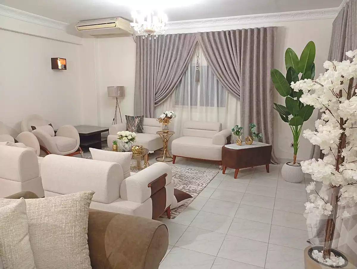 https://aqarmap.com.eg/ar/listing/7191831-for-rent-cairo-new-cairo-el-yassamin-el-yasmeen-1-samir-shehata-street