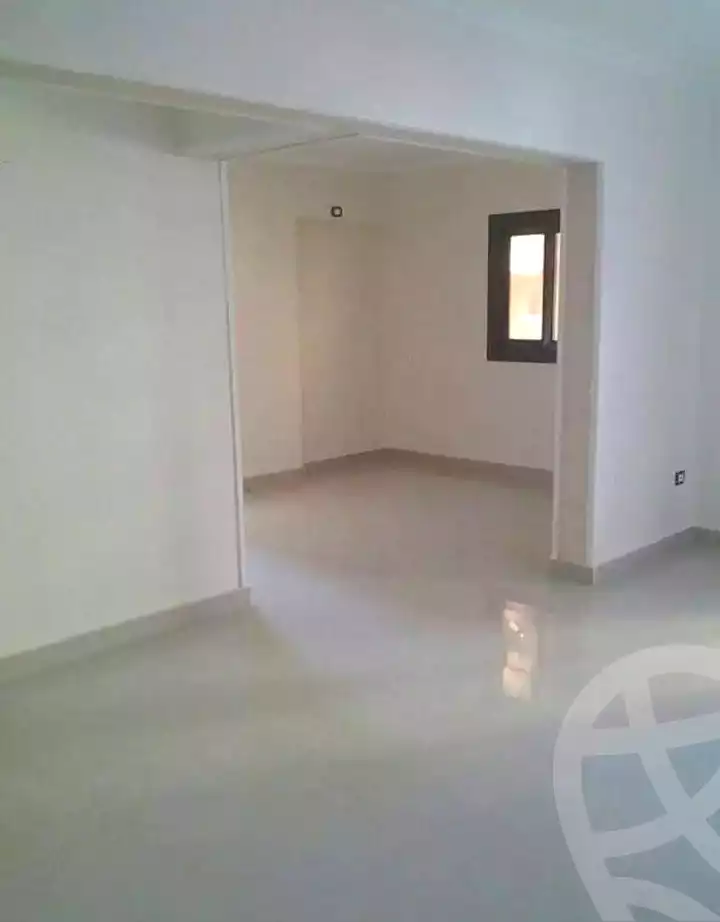 https://aqarmap.com.eg/ar/listing/7191938-for-sale-alexandria-al-agamy-bw-ywsf