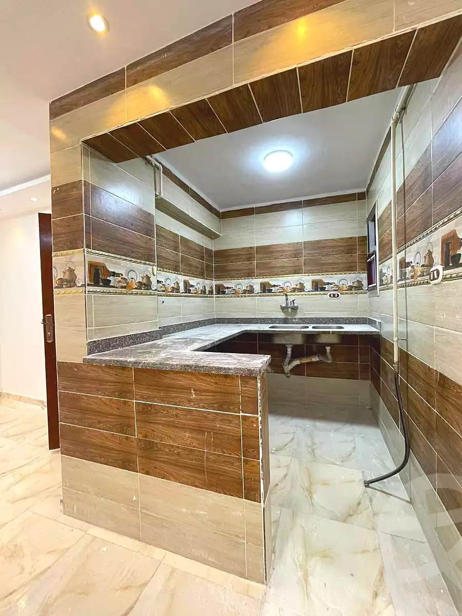https://aqarmap.com.eg/ar/listing/7192169-for-sale-alexandria-new-miami-street-10