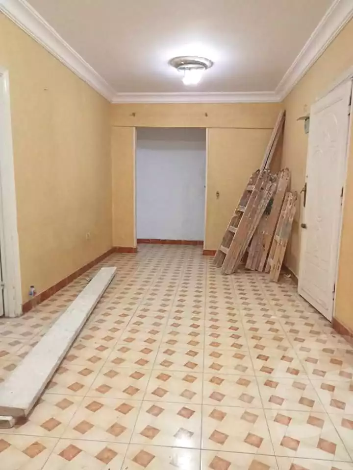 https://aqarmap.com.eg/ar/listing/7192383-for-sale-alexandria-el-asafra-l-sfr-bhry