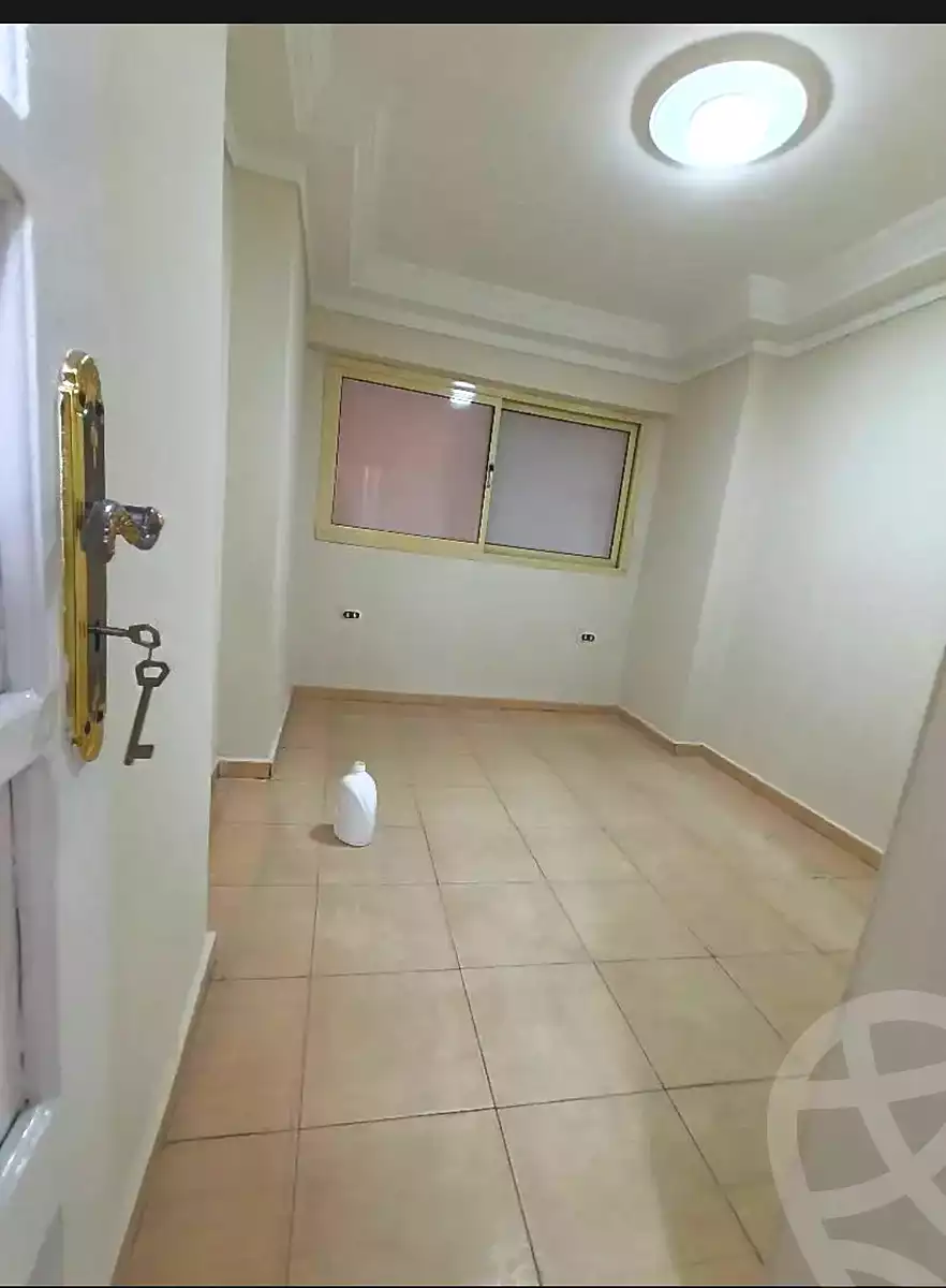 https://aqarmap.com.eg/ar/listing/7193308-for-sale-alexandria-sydy-bshr-sydy-bshr-bhry-gamal-abd-el-nasir-st