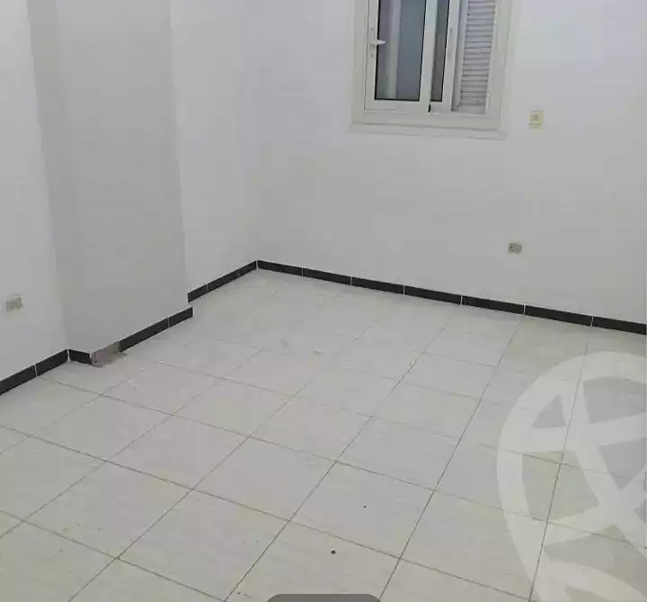 https://aqarmap.com.eg/ar/listing/7193451-for-sale-alexandria-ganaklis-shr-bw-qyr-tryq-lhry
