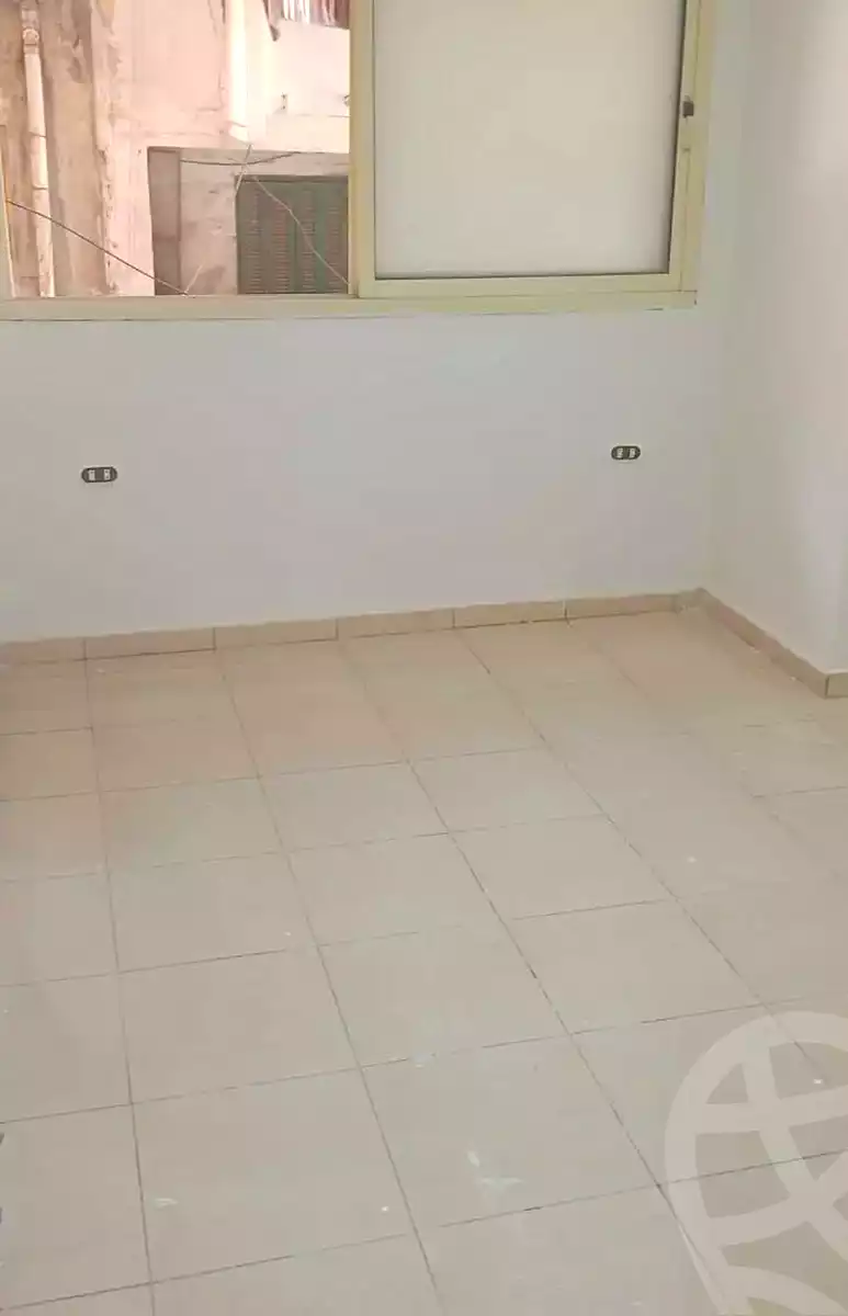 https://aqarmap.com.eg/ar/listing/7193571-for-sale-alexandria-sydy-bshr-sydy-bshr-bhry-gamal-abd-el-nasir-st