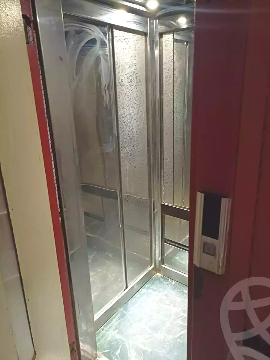 https://aqarmap.com.eg/en/listing/7194237-for-sale-cairo-ain-shams-6-october-st