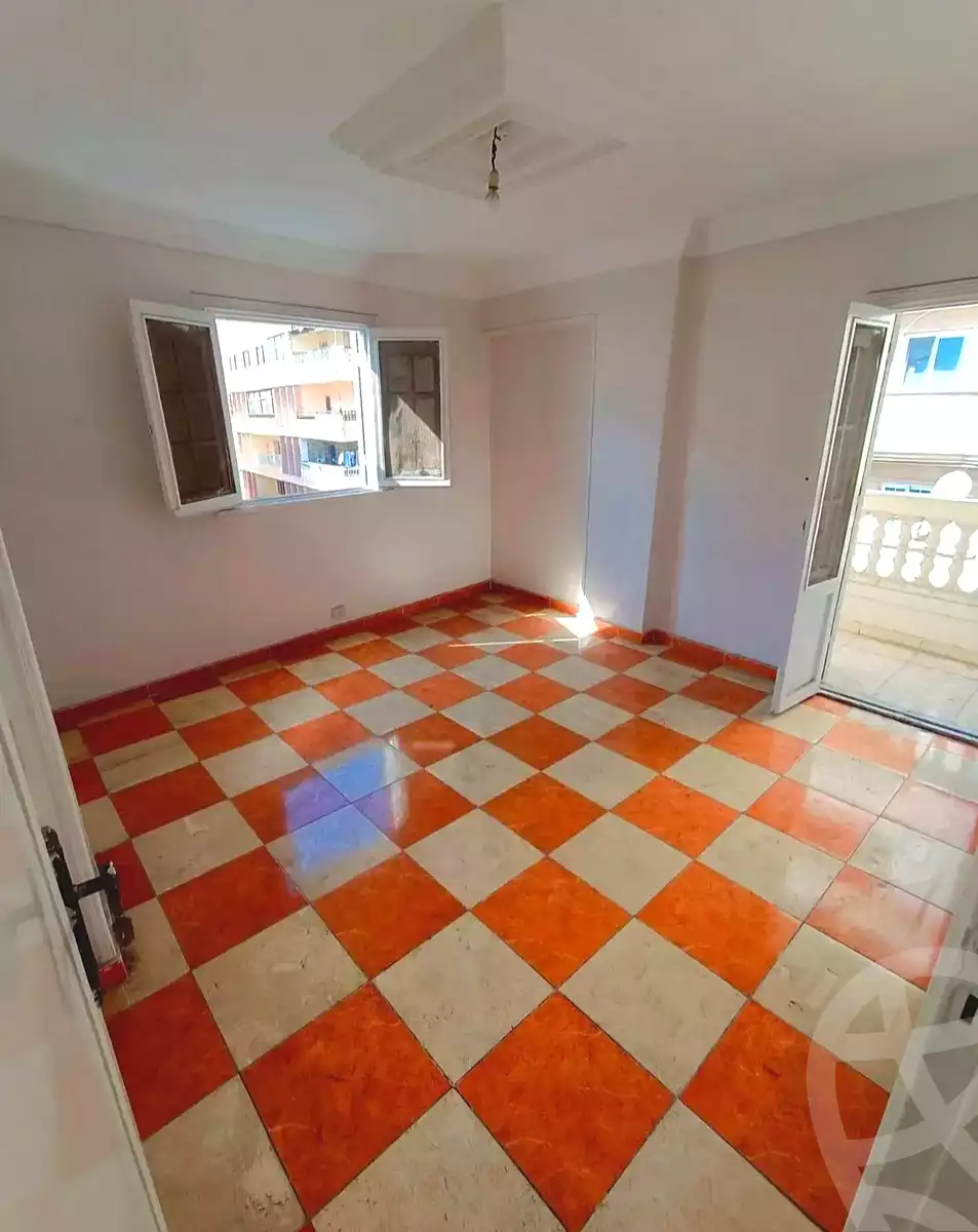 https://aqarmap.com.eg/ar/listing/7194296-for-sale-alexandria-miami-shr-jml-bd-lnsr