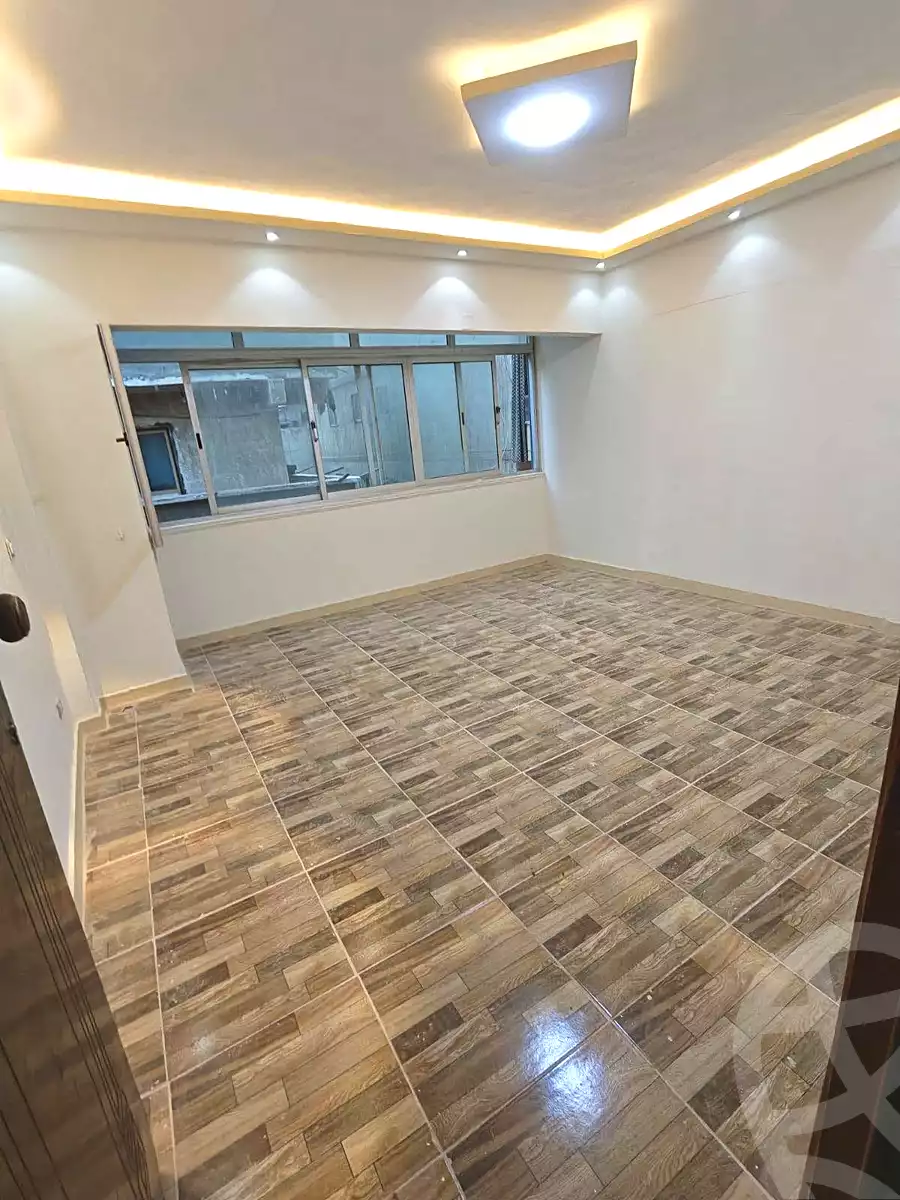 https://aqarmap.com.eg/ar/listing/7194577-for-sale-alexandria-al-agamy-el-hanouvel
