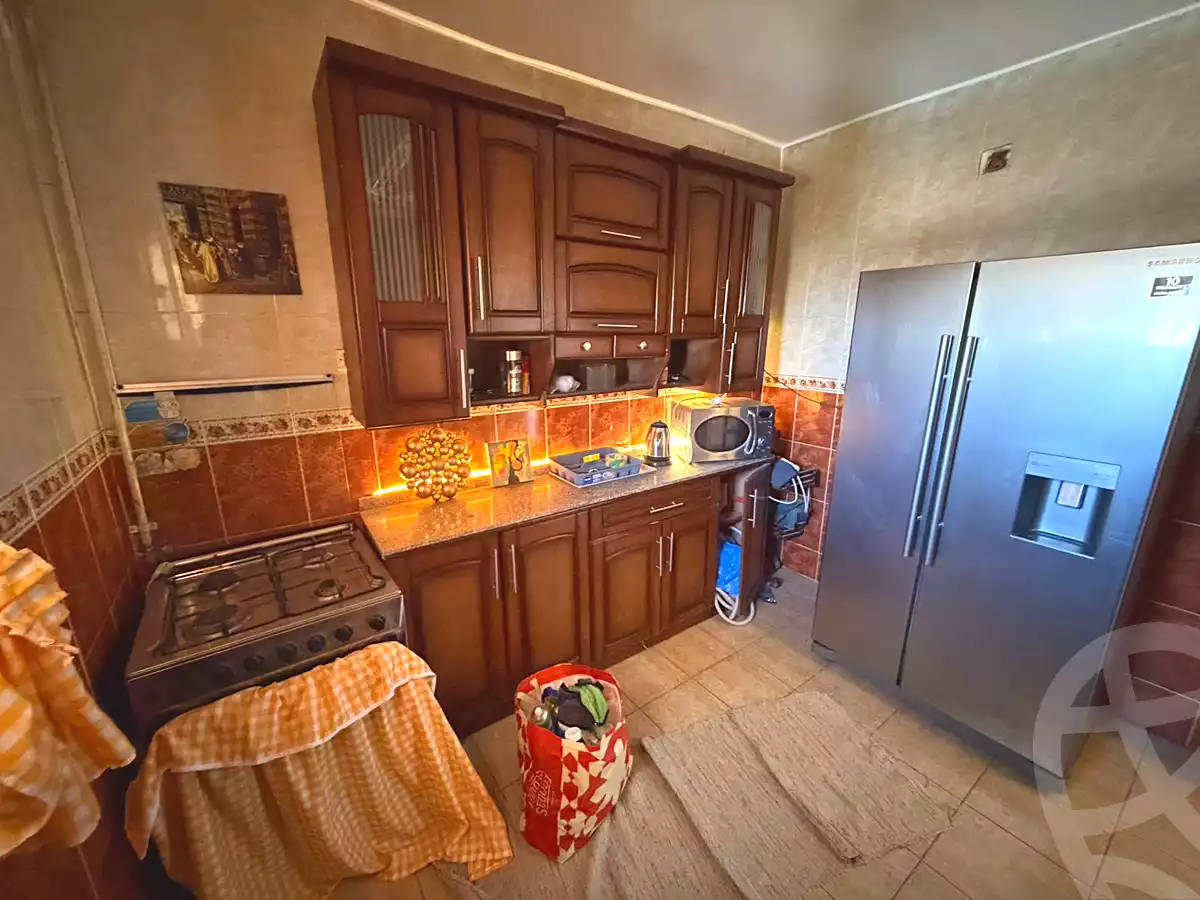 https://aqarmap.com.eg/ar/listing/7195125-for-rent-cairo-6th-of-october-el-hay-el-motamyz-el-motamayez-neighborhood-abd-el-moneim-riad-st