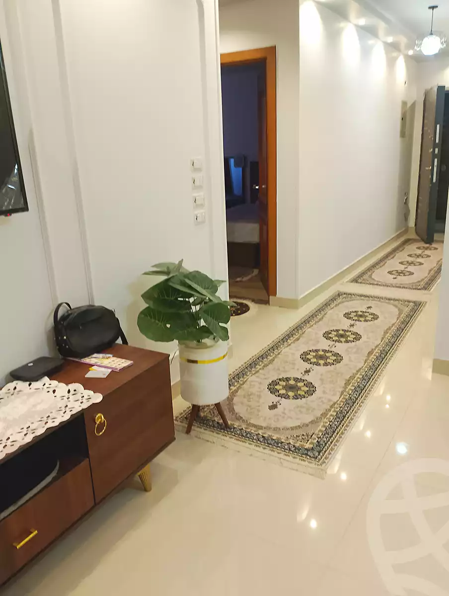 https://aqarmap.com.eg/en/listing/7195504-for-rent-cairo-el-mohandesen-lebnan-square