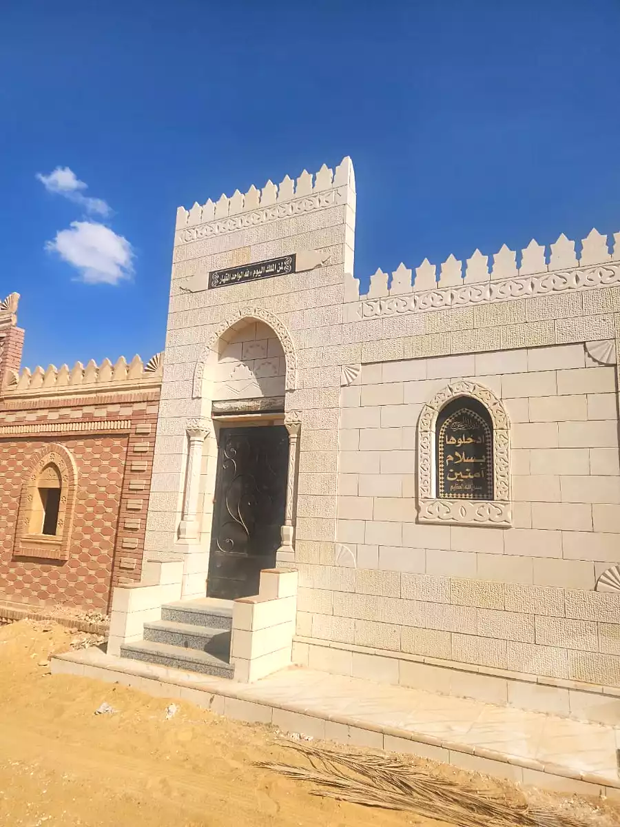 https://aqarmap.com.eg/en/listing/7195691-for-sale-cairo-6th-of-october-el-wahatt-road