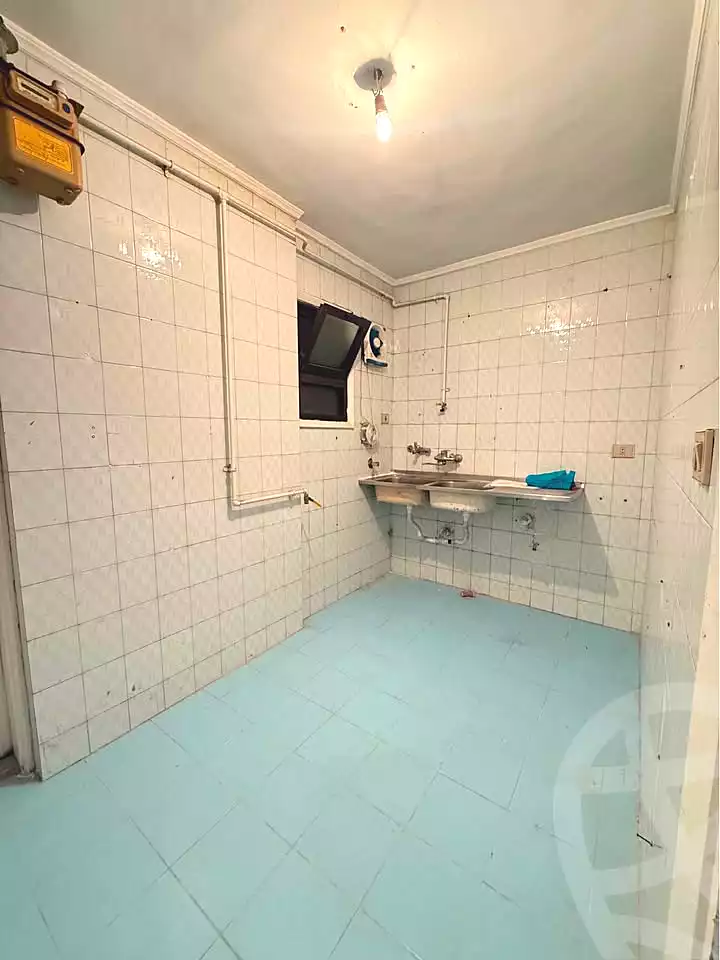 https://aqarmap.com.eg/ar/listing/7177569-for-rent-alexandria-ganaklis