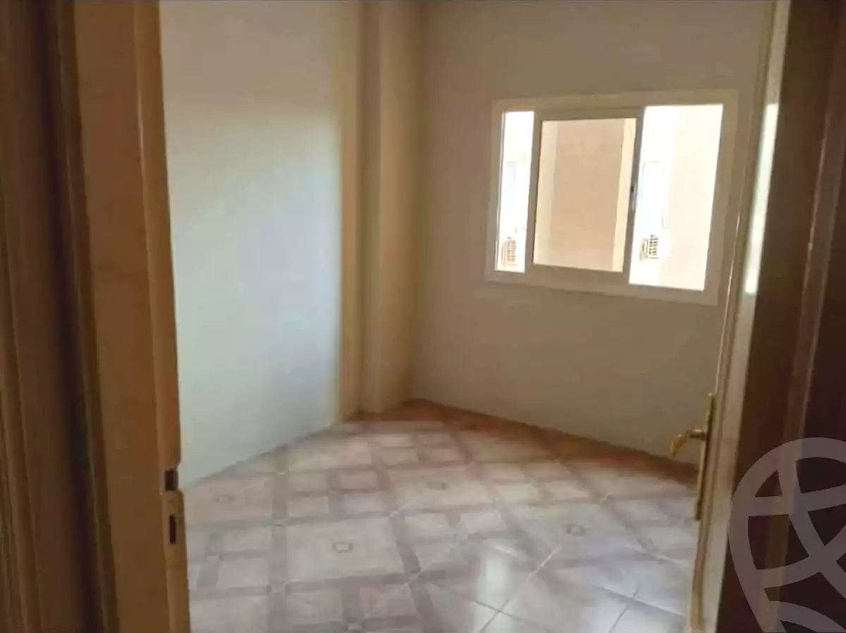 https://aqarmap.com.eg/ar/listing/7196088-for-rent-cairo-6th-of-october-el-ahyaa-neighborhood-10th