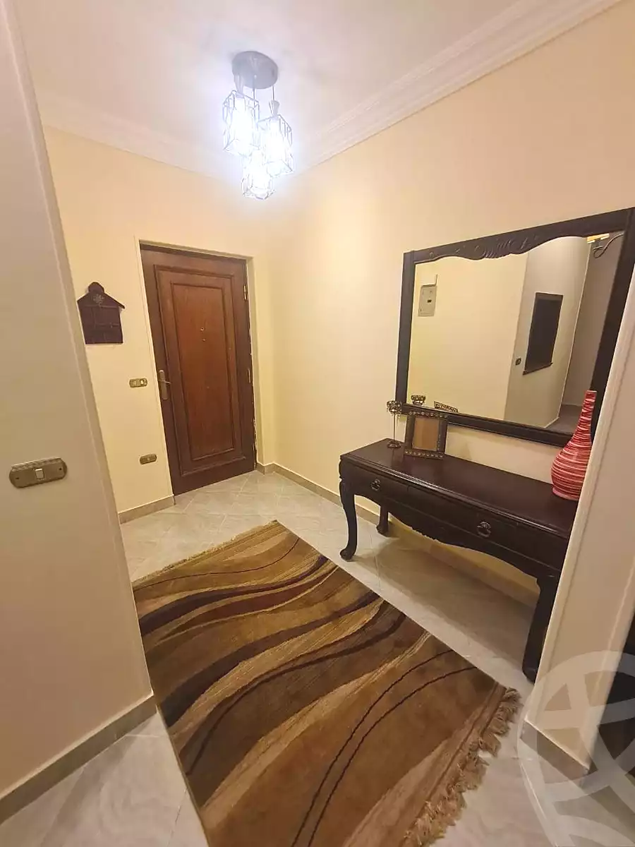 https://aqarmap.com.eg/ar/listing/7196360-for-rent-cairo-el-sheikh-zayed-city-compounds-hadayek-el-mohandiseen